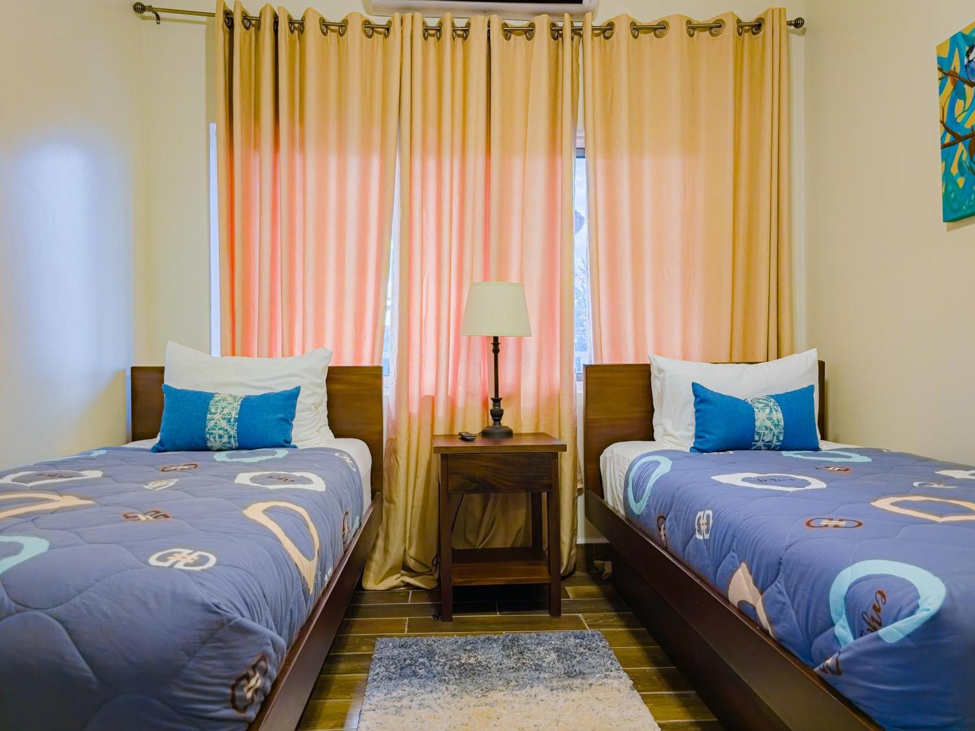 Placencia Louis' Apartments מראה חיצוני תמונה