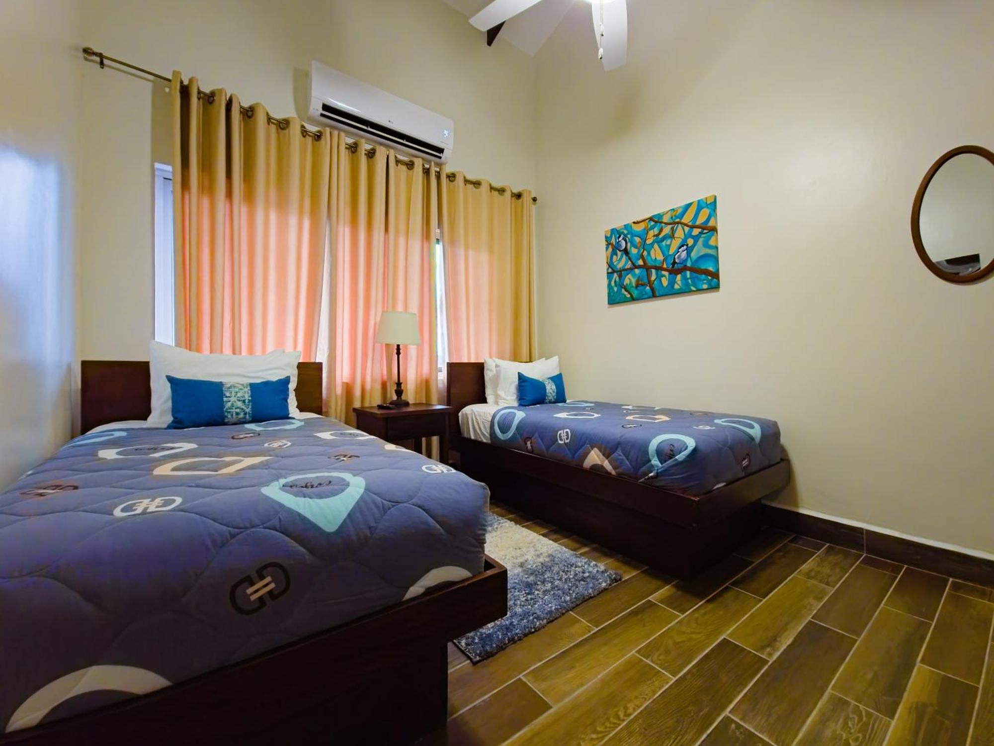 Placencia Louis' Apartments מראה חיצוני תמונה