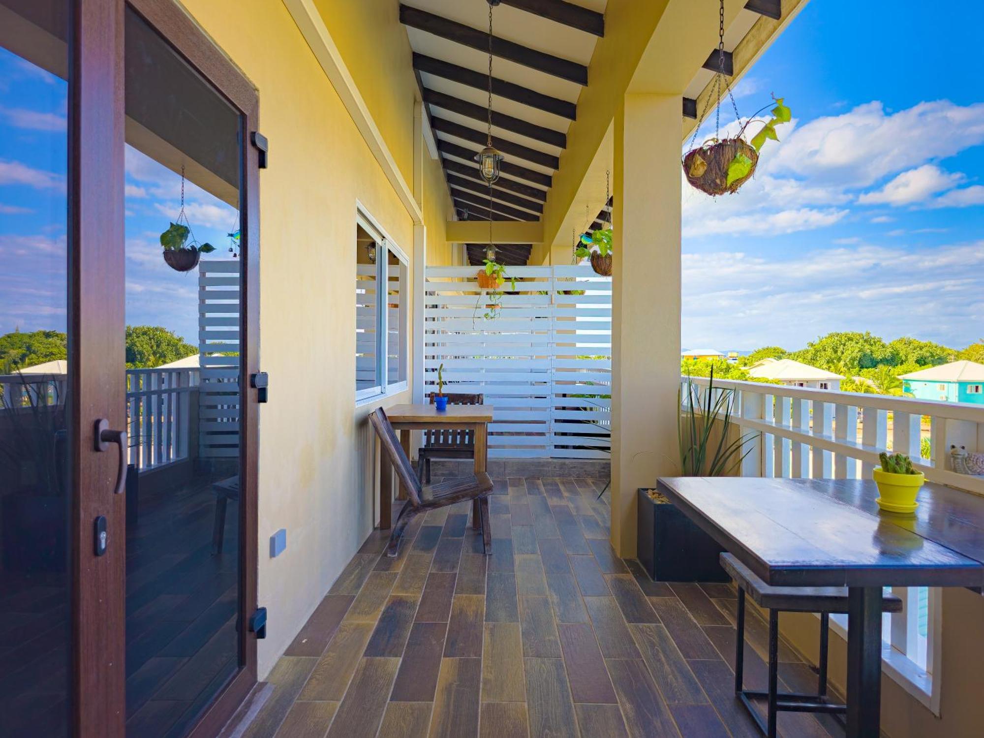 Placencia Louis' Apartments מראה חיצוני תמונה