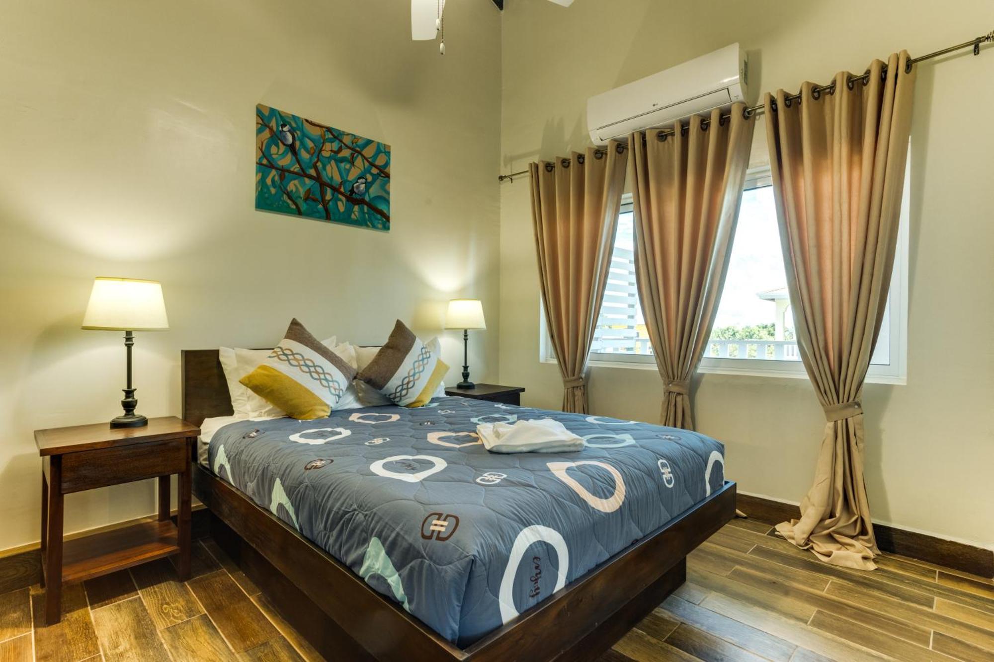 Placencia Louis' Apartments מראה חיצוני תמונה