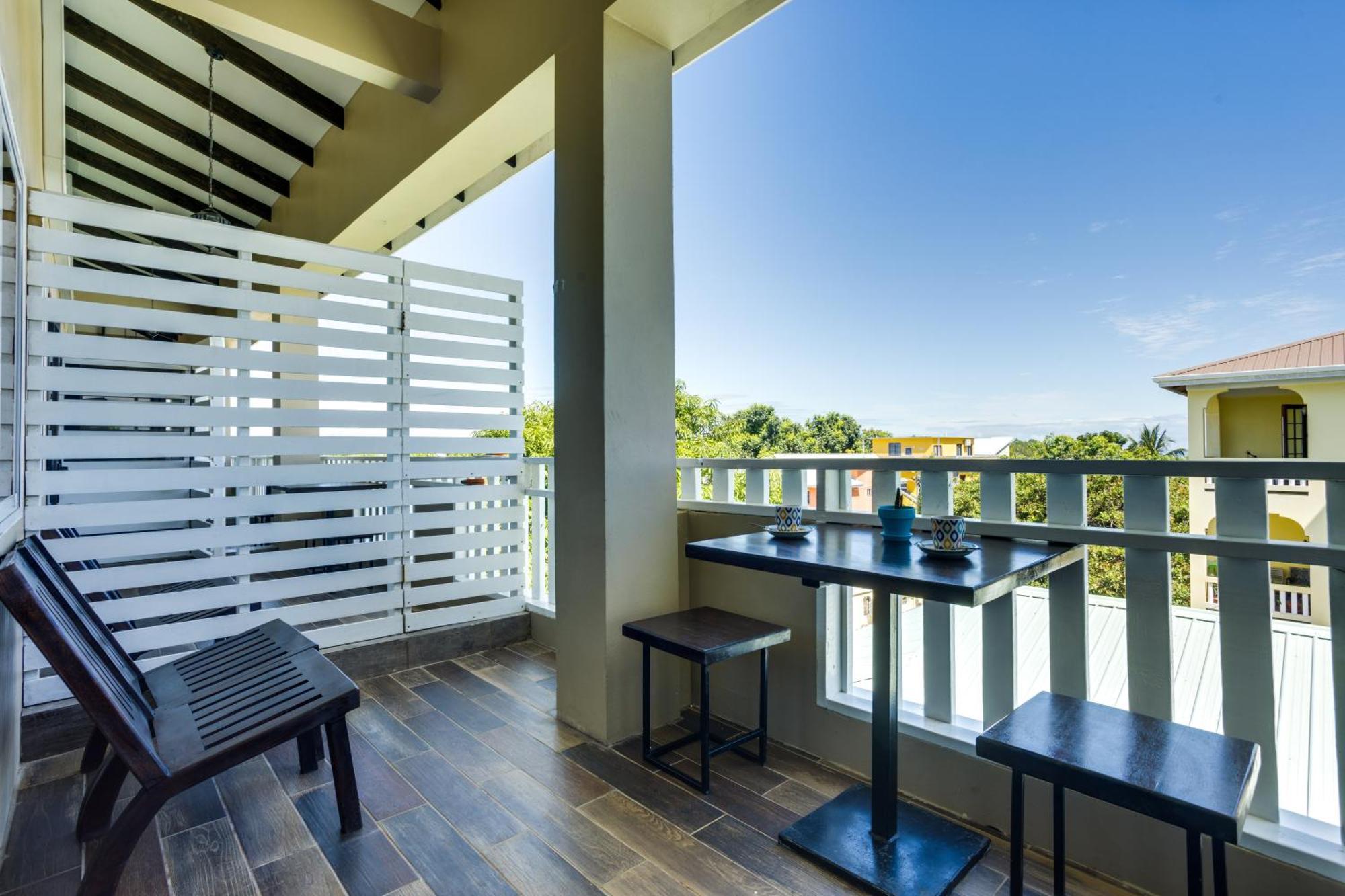 Placencia Louis' Apartments מראה חיצוני תמונה